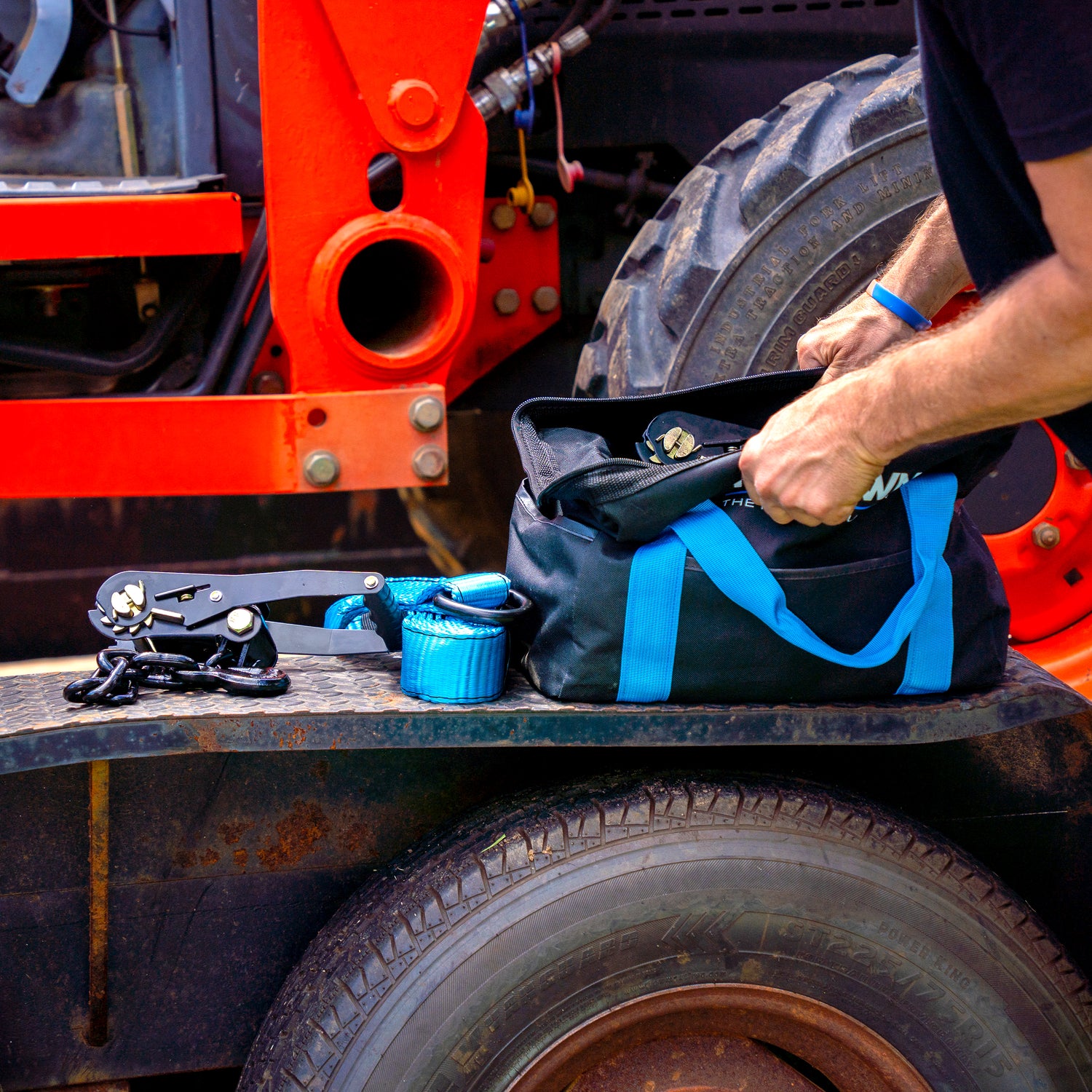 13985 2 in. x 96 in. Blue Heavy Duty Car Transport Tie Down Straps, 4-Pack