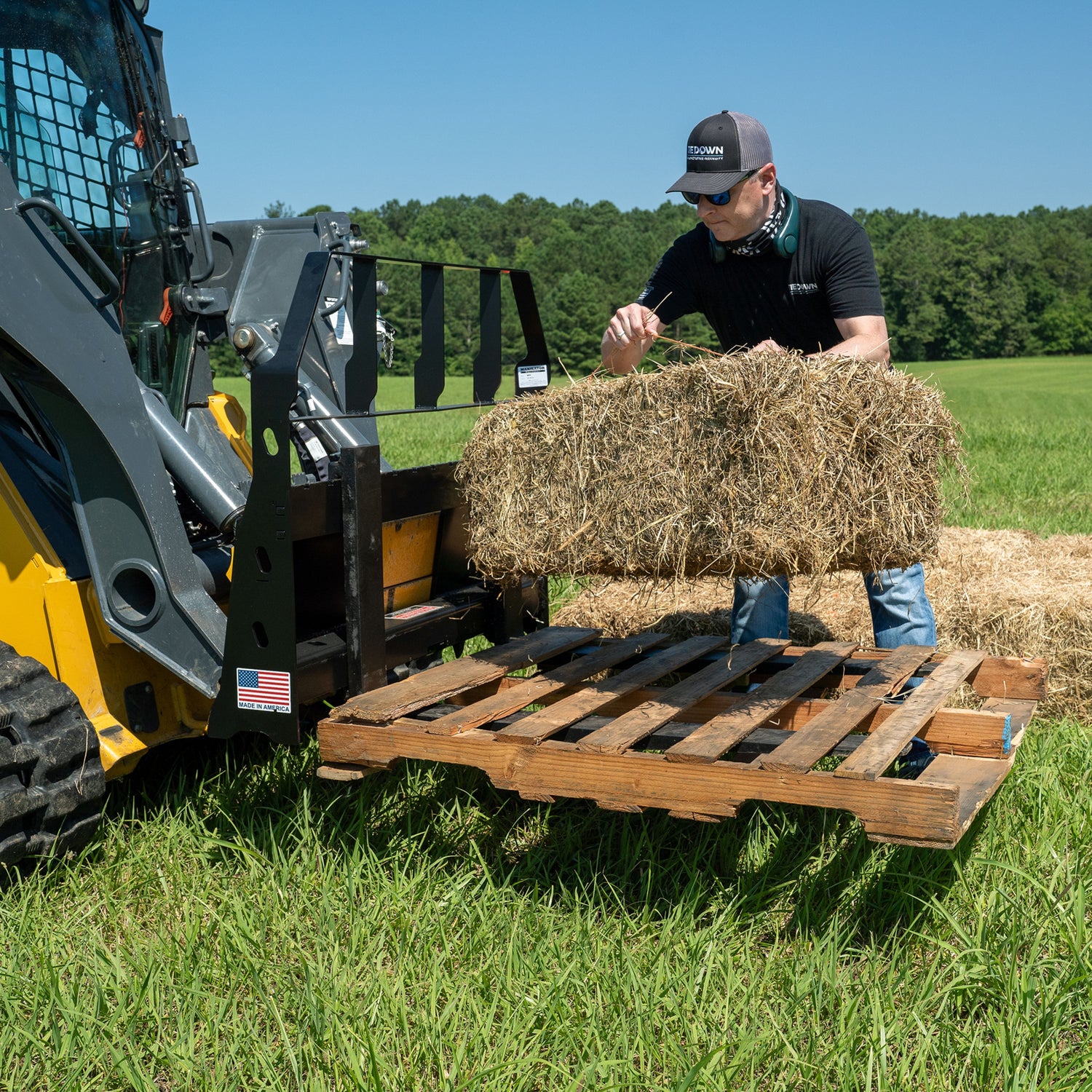 Pallet Fork with Skid Steer Mounting