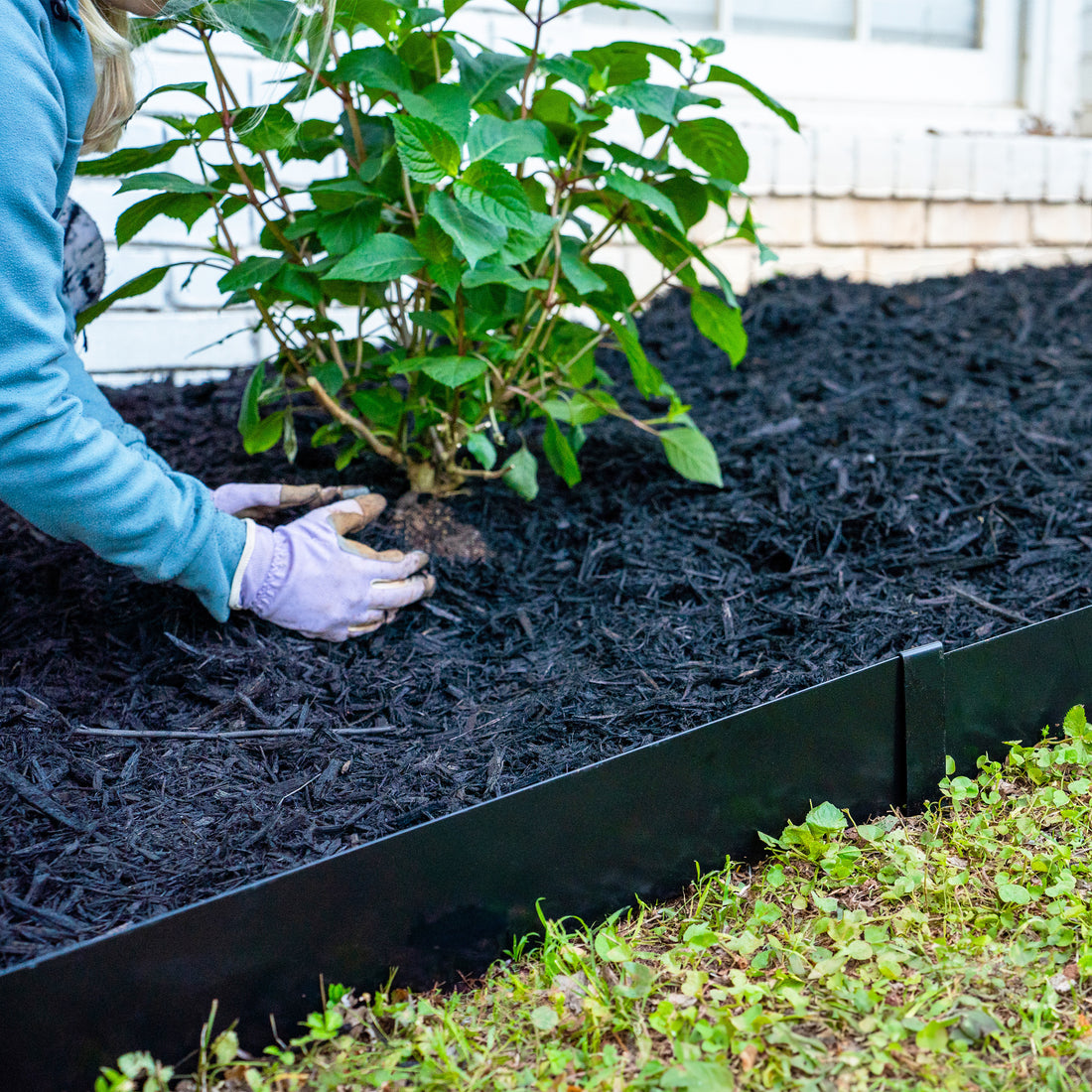 Black Steel Metal Landscape Edging - 16 or 24 Total Linear Feet Kits